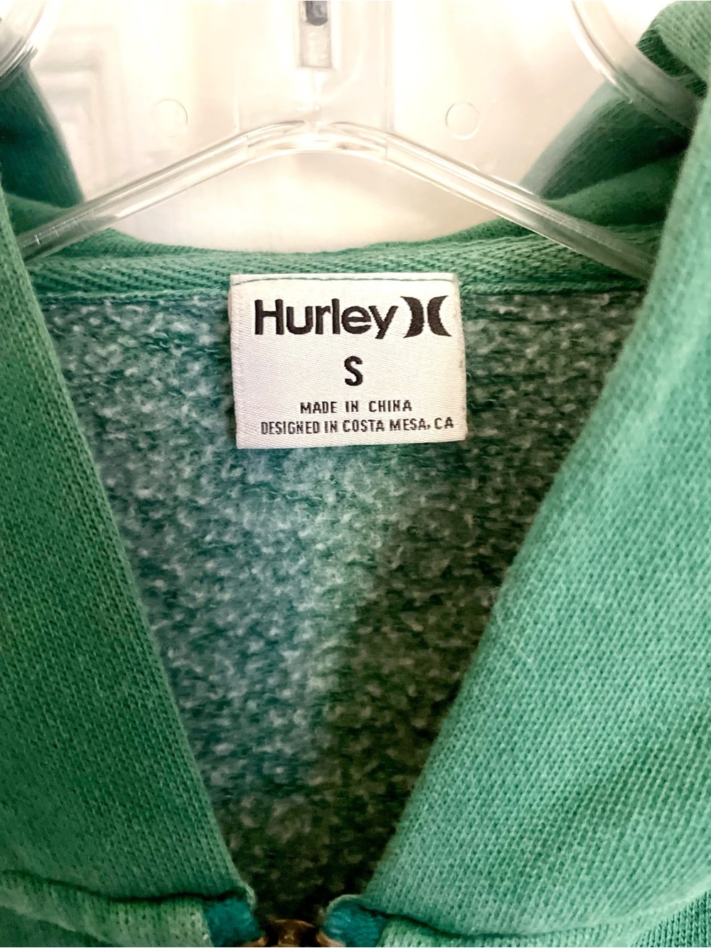 Hurley It’s Earth Day Every Day Green Graphic Cropped Hoodie - Picture 5 of 5